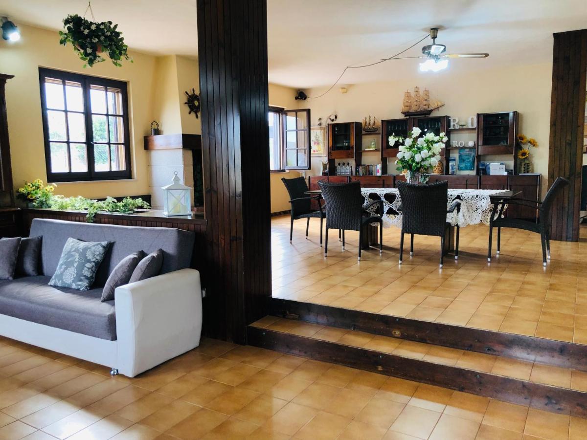 Ro Holiday home